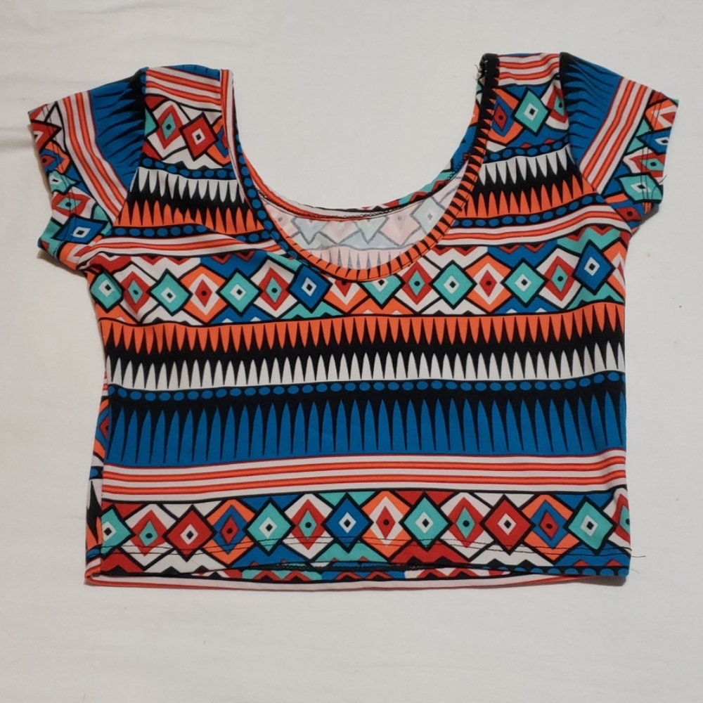 J&K crop top - Picture 2 of 2